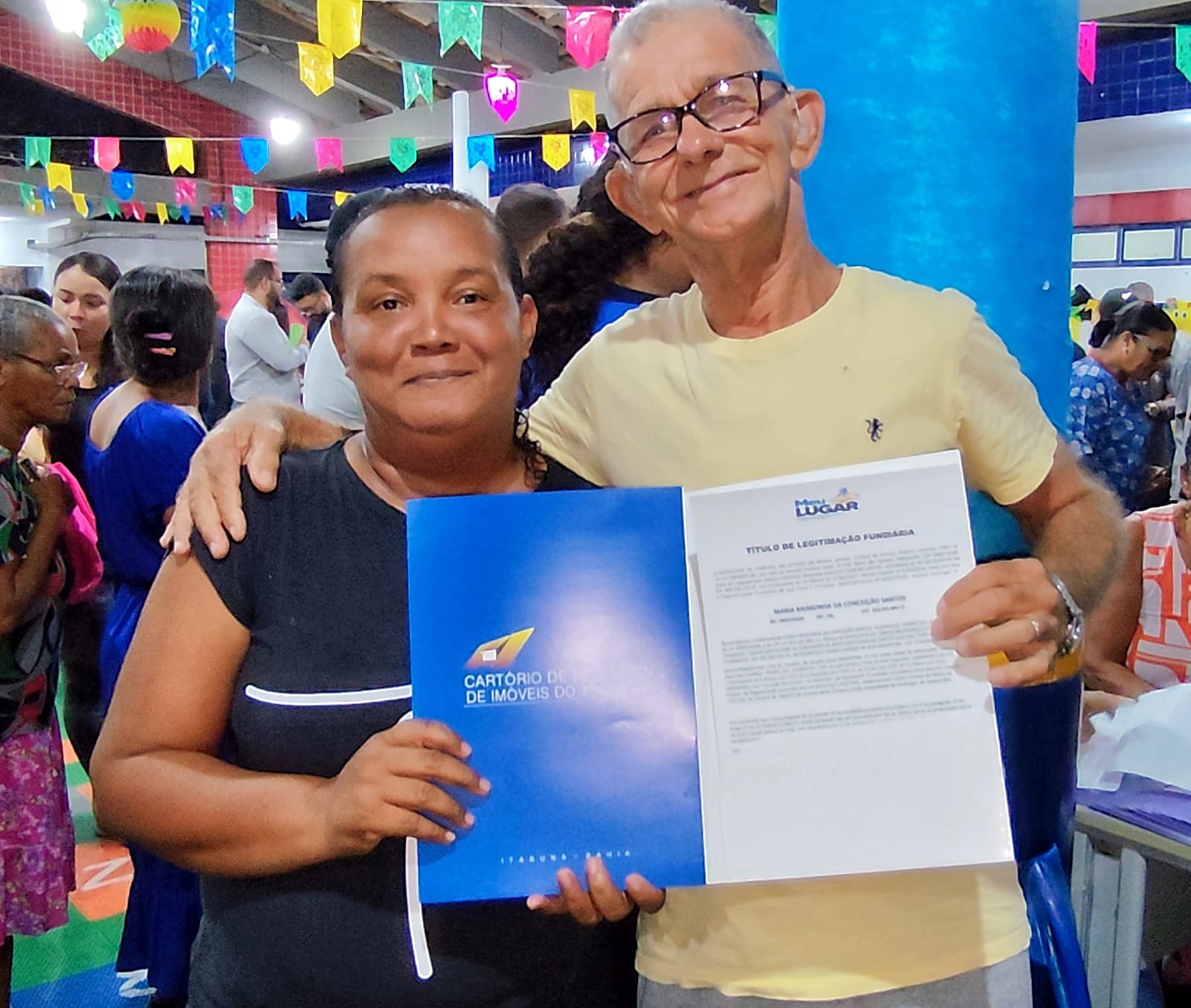 Prefeitura de Itabuna entregou escrituras de imóveis do Programa Meu Lugar a famílias do Novo Mangabinha e Jorge Amado