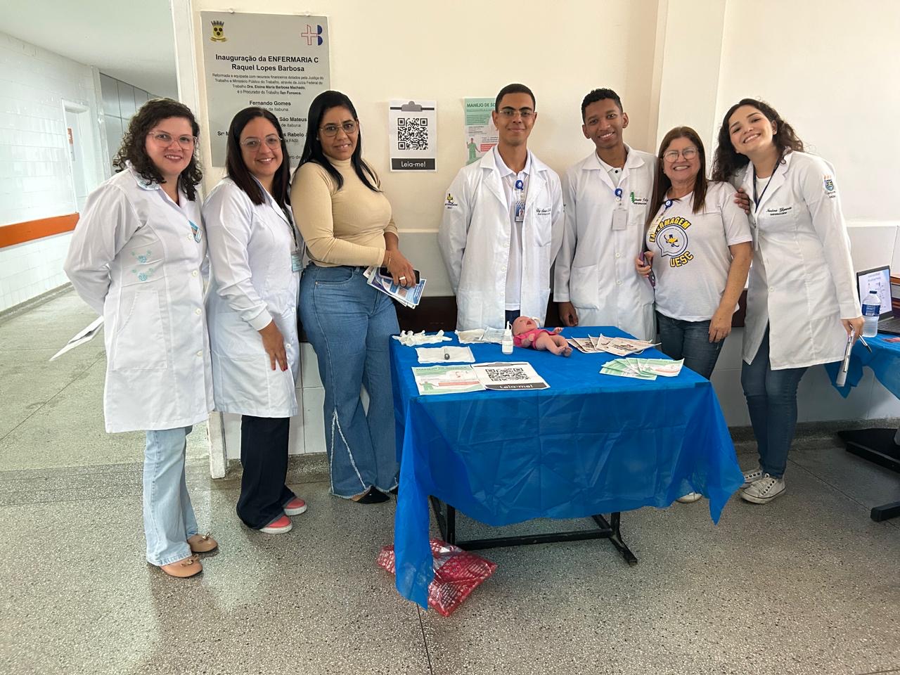 Estudantes da UESC realizam “Oficina de Cuidados Domiciliares para Acompanhantes” no Hospital de Base