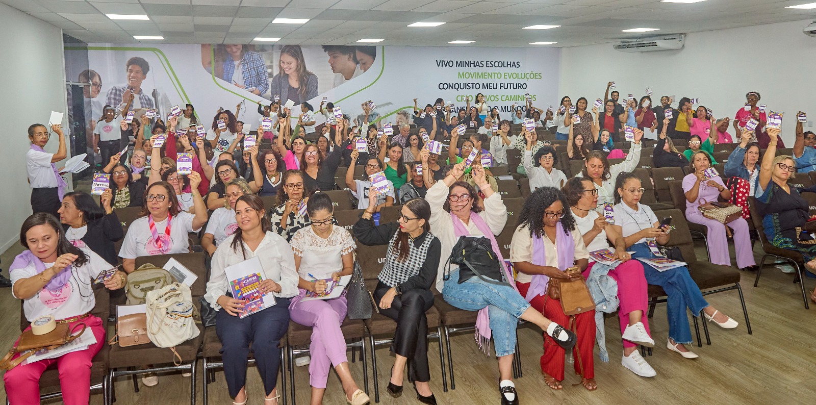 4ª Conferência Municipal de Políticas para Mulheres de Itabuna começa com auditóriuo lotado