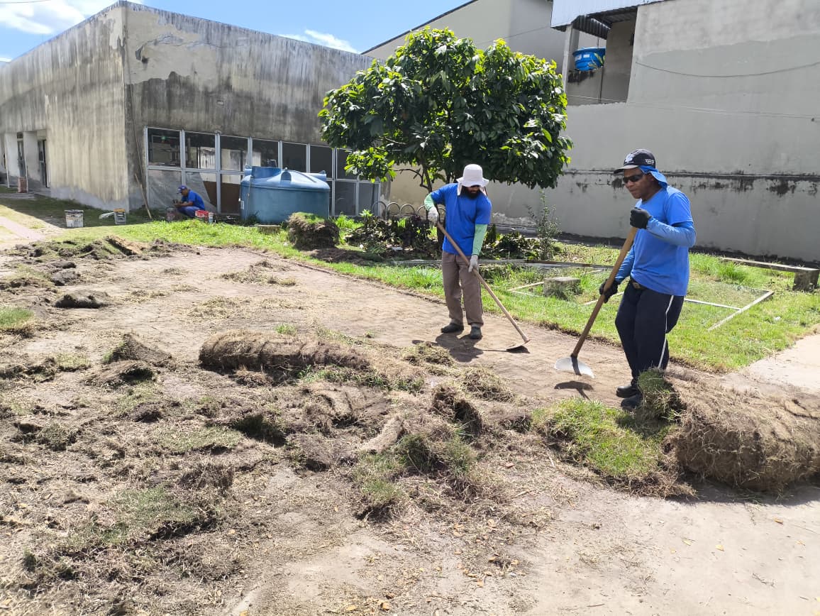 Prefeitura intensifica serviços de zeladoria em diversas localidades de Itabuna