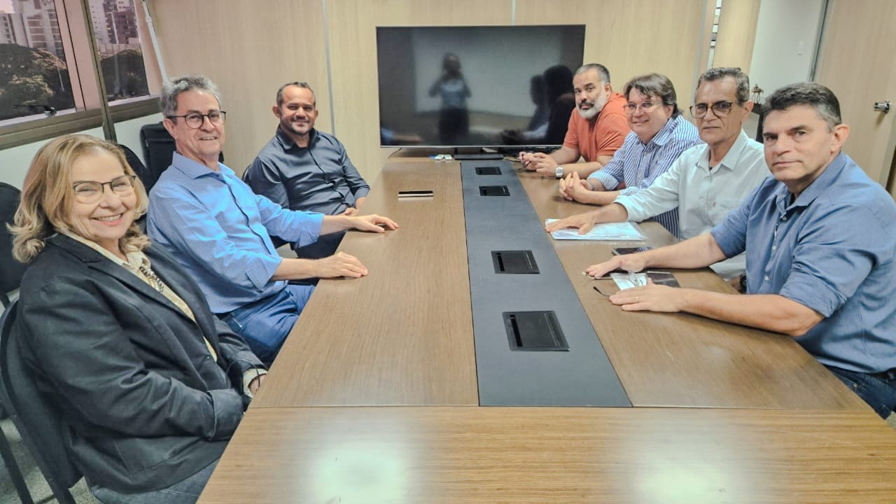 Secretária Sonia Fontes participa de reunião conjunta dos governos Federal e Estadual sobre duplicação da BR-415