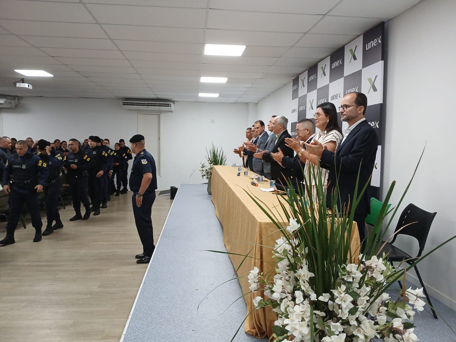 Prefeito Augusto Castro homologa Curso de Formação da Guarda Civil de Itabuna