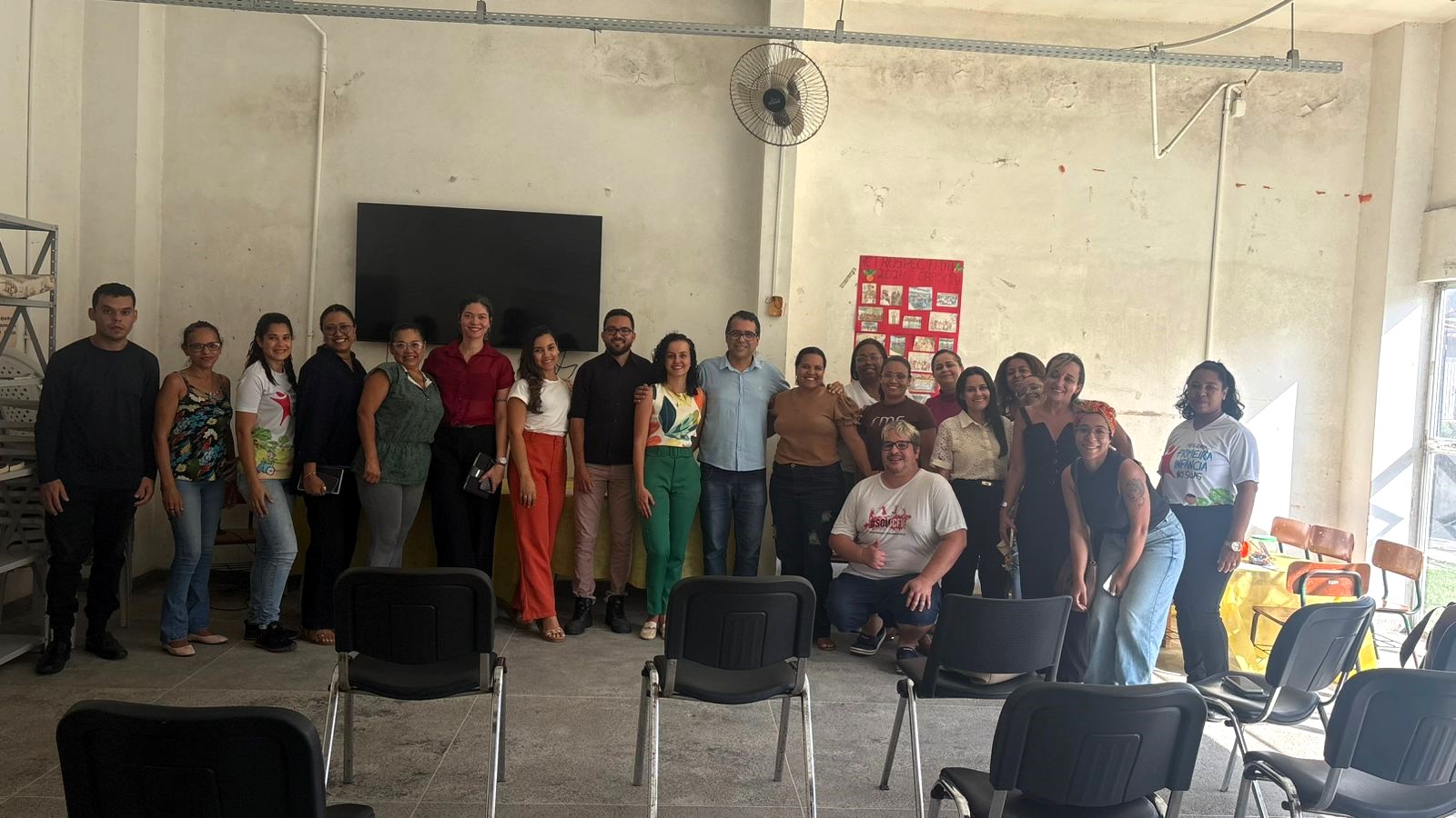 Prefeitura de Itabuna reúne Agentes Comunitários de Saúde e do CRAS CEU visando audiência do Programa Meu Lugar no Sinval Palmeira