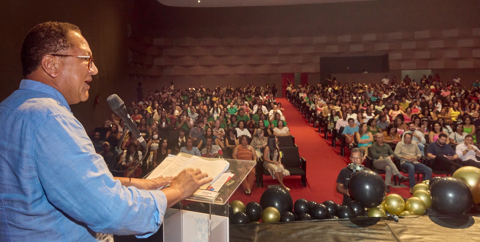 Em noite de alegria, emoções e saudade, Escola Profissionalizante Maria de Lourdes Monteiro entrega certificados aos concluintes dos cursos