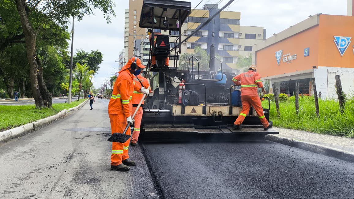 Prefeitura de Itabuna executa a recomposição asfáltica de vias urbanas