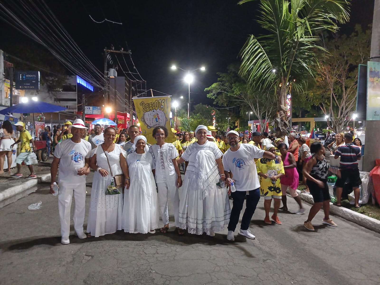Blocos tradicionais e fiéis de religiões de matriz africana brincam na 3ª noite do Carnaval Antecipado Itabuna