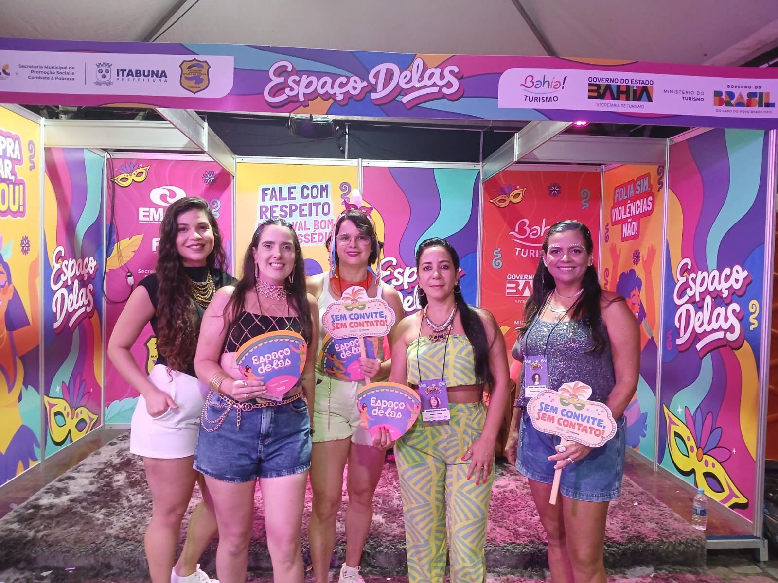Prefeitura de Itabuna inova com a montagem do Espaço Delas para aconselhar mulheres durante o Carnaval Antecipado