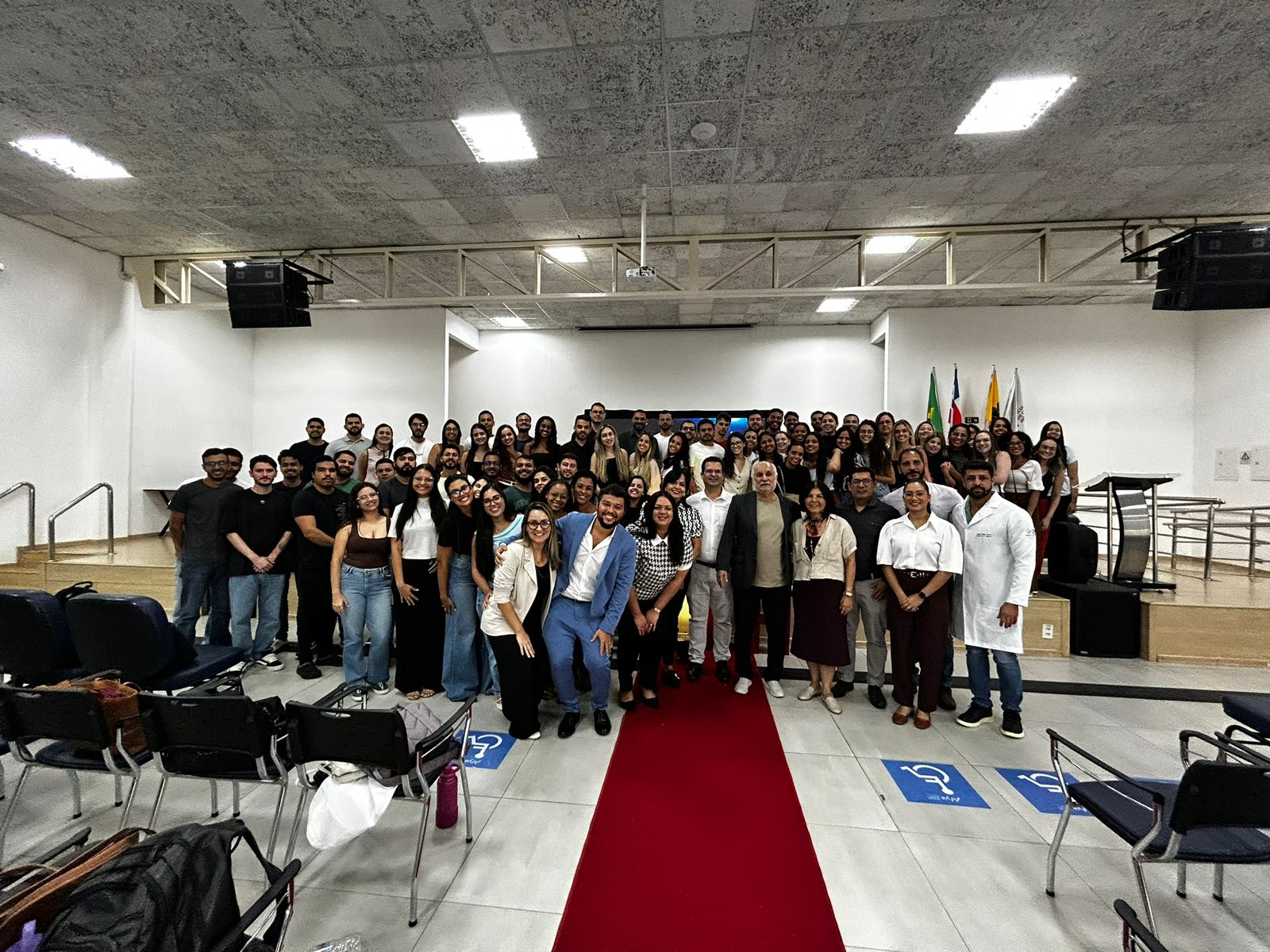 Diretor técnico-médico do Hospital de Base participa de Aula Magna e recepciona novos internos da graduação em Medicina da Afya