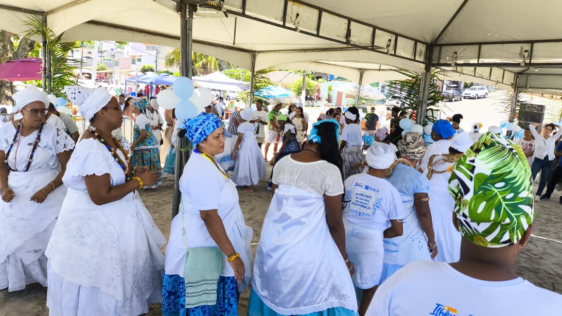 Mais de 200 representantes de terreiros de Itabuna participam da Festa de Iemanjá em Ilhéus
