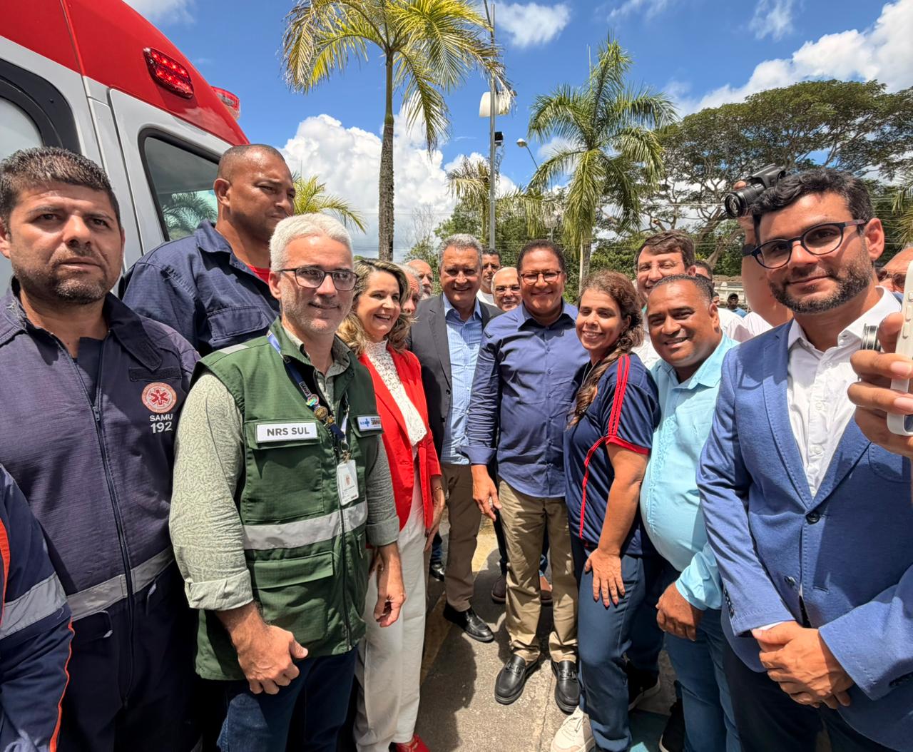 Ministro Rui Costa faz a entrega de novas ambulâncias para o SAMU-192 de Itabuna