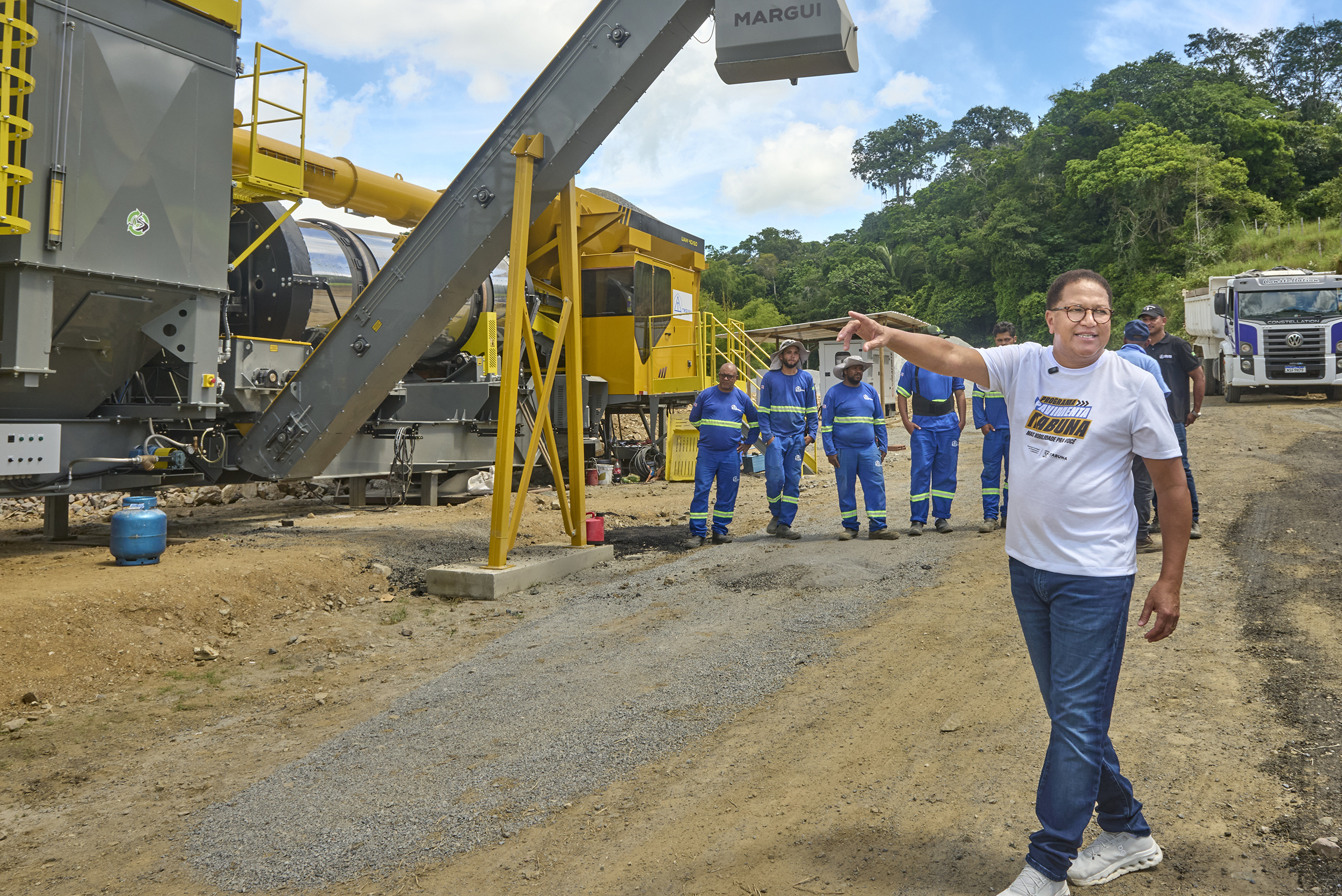 Programa Pavimenta Itabuna (PPI) vai beneficiar mais de 200 ruas em 23 bairros