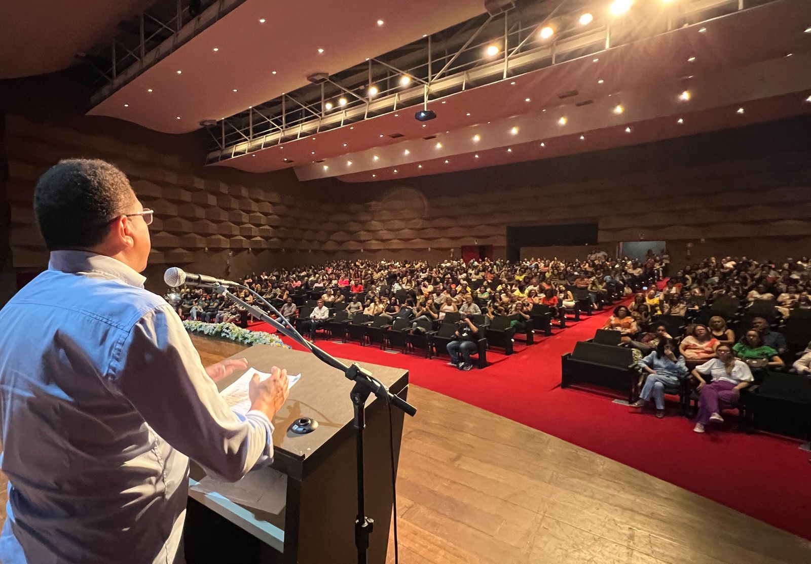 Prefeitura de Itabuna paga aos professores da Rede Municipal reajuste de 5,4%, do Piso Nacional do Magistério, mais o retroativo a janeiro