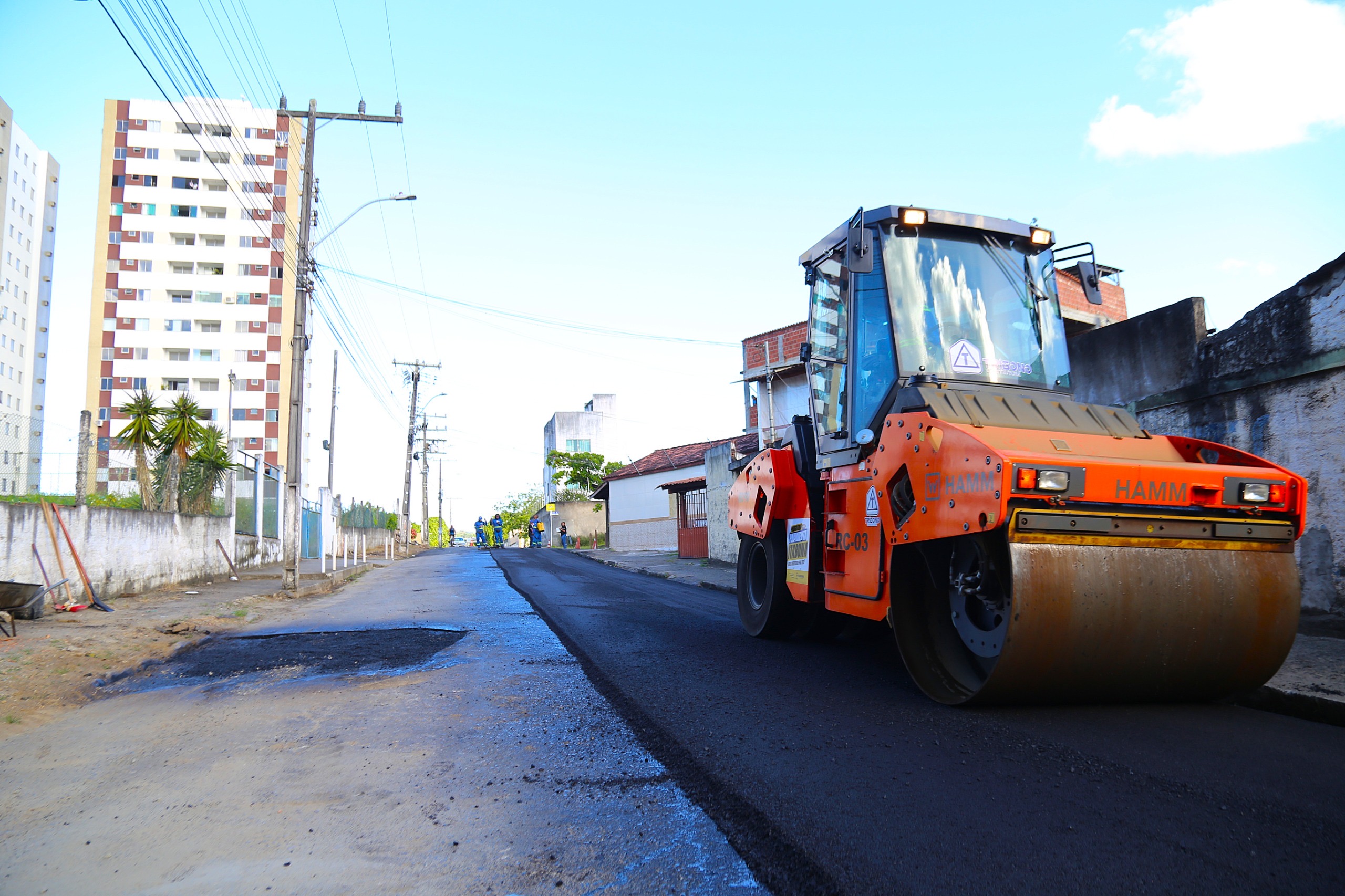 Prefeitura abre frentes de trabalho em diversas localidades com Pavimenta Itabuna e Tapa-Buracos