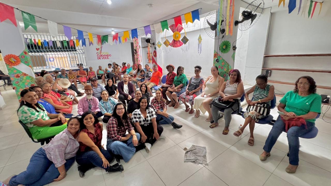 CRAS V de Itabuna promoveu tarde de animação com o arraiá para os assistidos